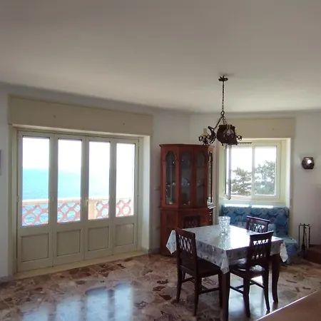 Casa Eleonora A Tricase Porto Hébergement de vacances *